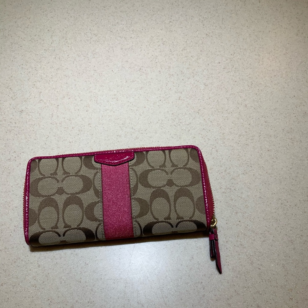 Coach zip wallet